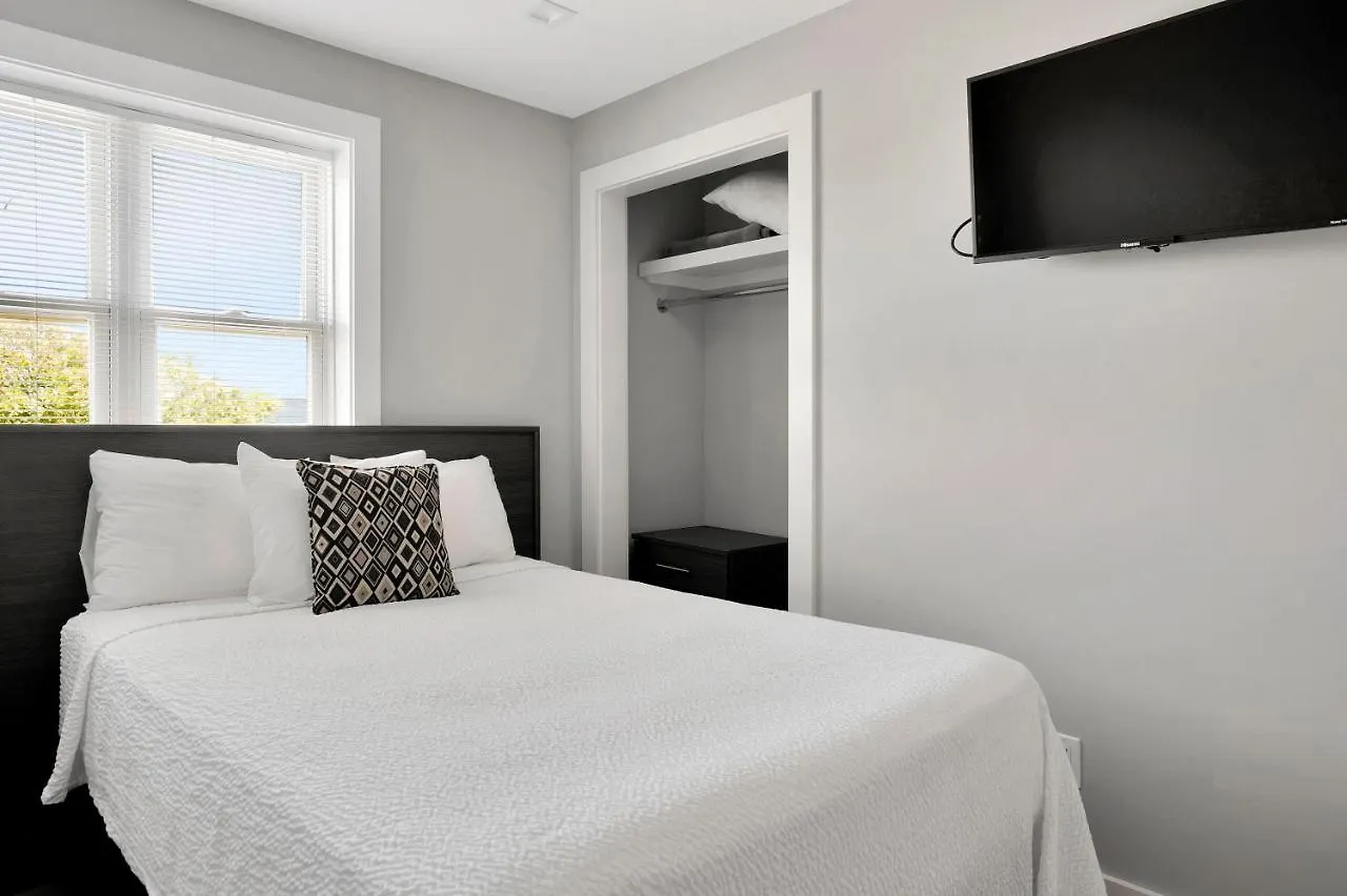 Hotel A Wave -