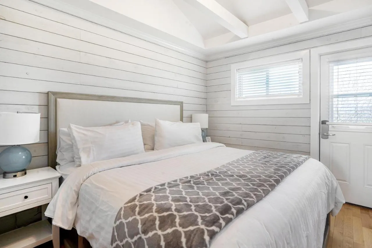 Resort Driftwood On The Ocean Montauk