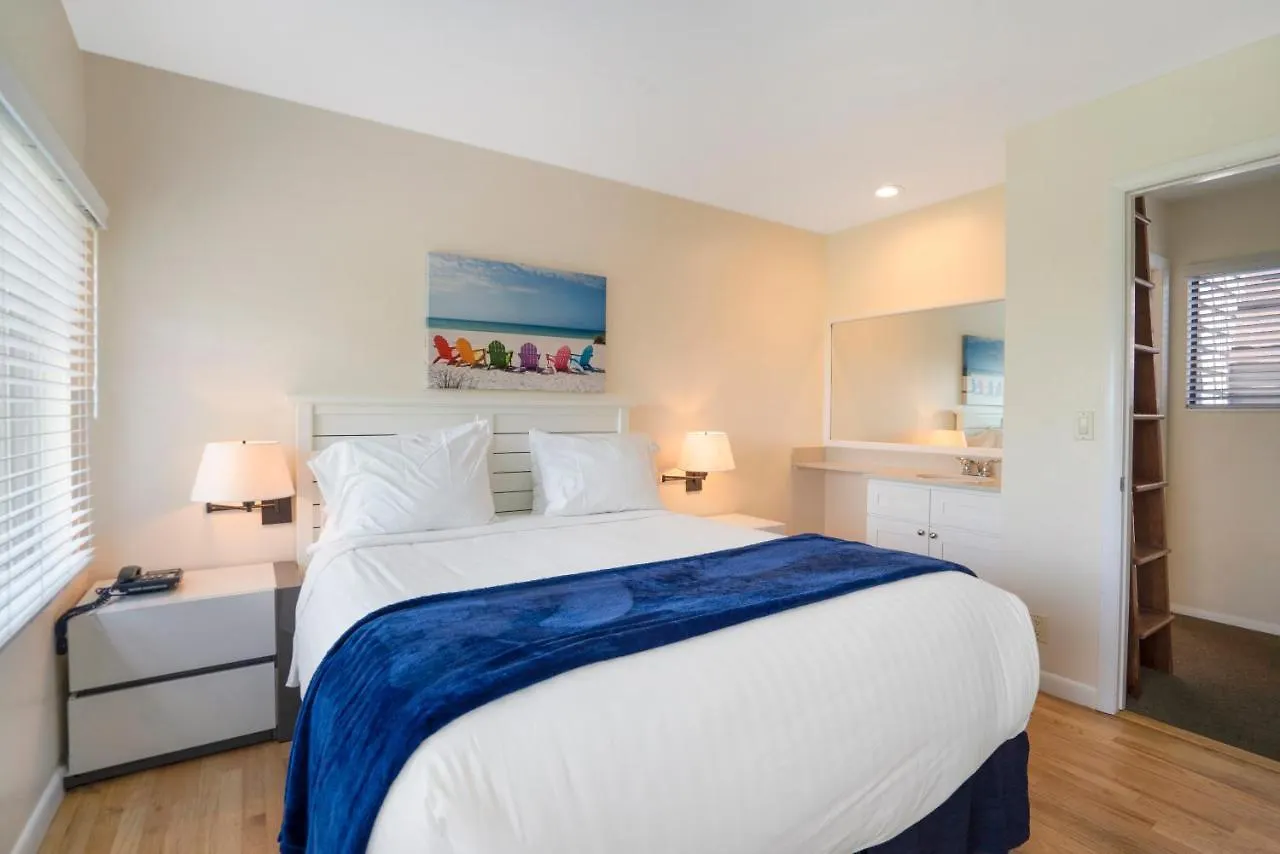 The Surf Club Resort 3*