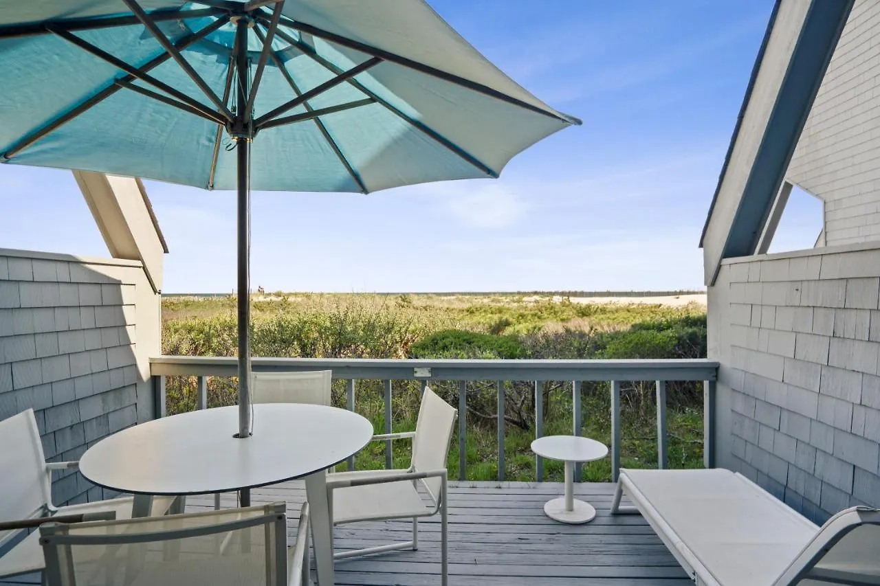 Resort The Surf Club