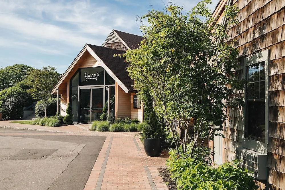 Feriested Yacht Club 4*