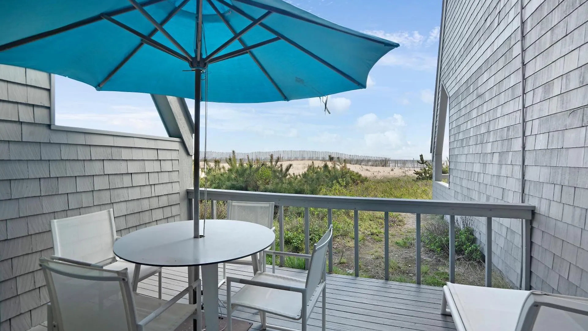 Resort The Surf Club 3*