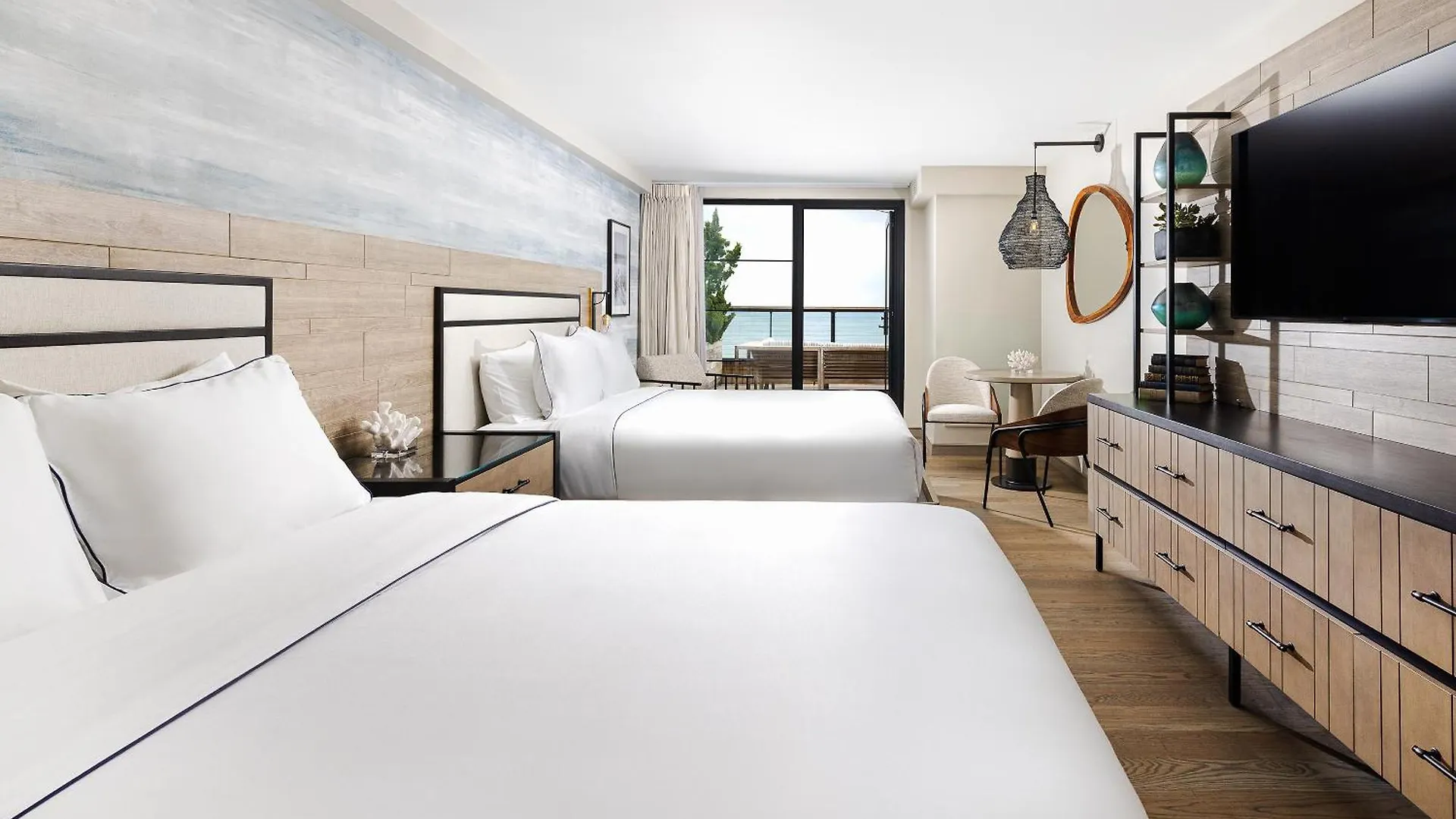 Gurney's & Seawater Resort 5*