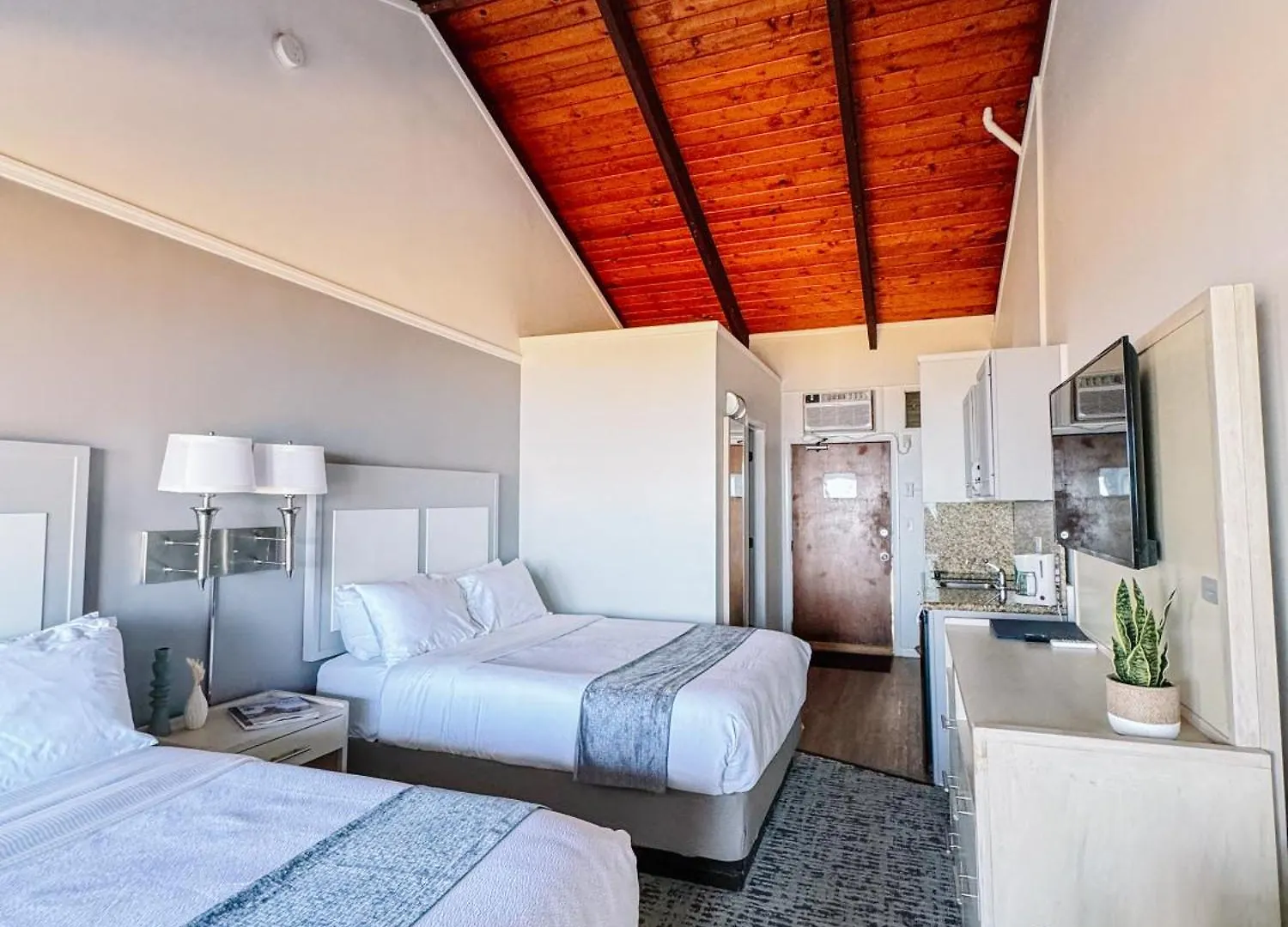 Royal Atlantic Resort