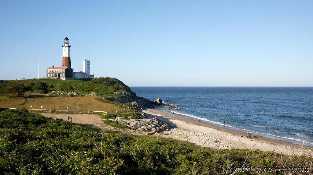 A Wave - Hotel Montauk