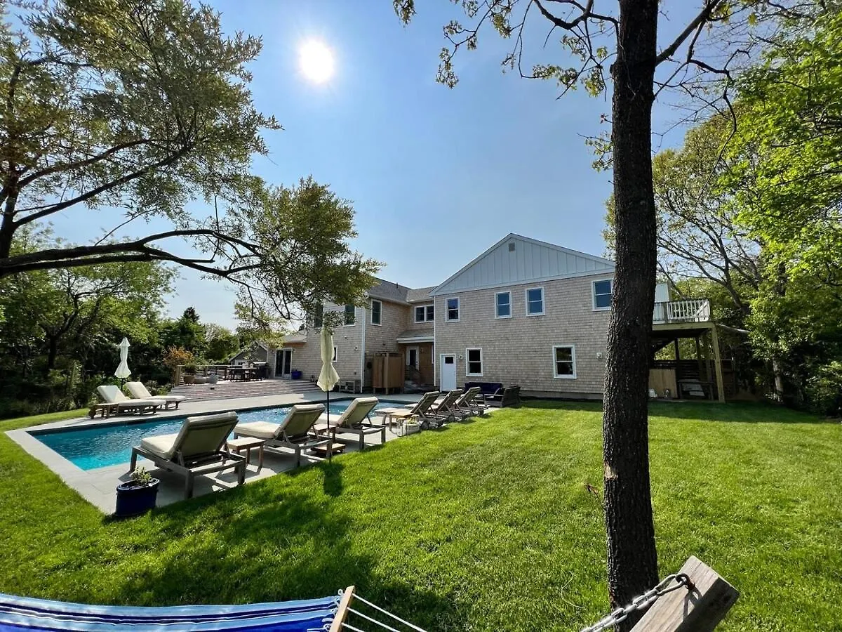 Holiday home Hilltop Haven In W Pool, Family Friendly *
