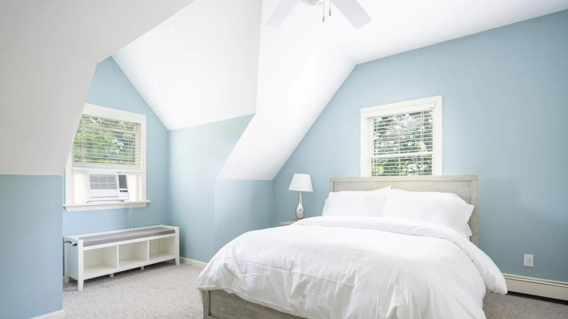 Glendale By Rove 5br Family With Outdoor Space & Heated Pool Holiday home