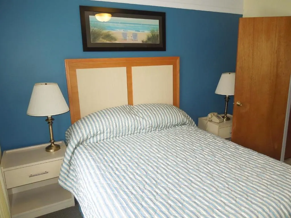 & Captain's Quarters * Μοντόκ