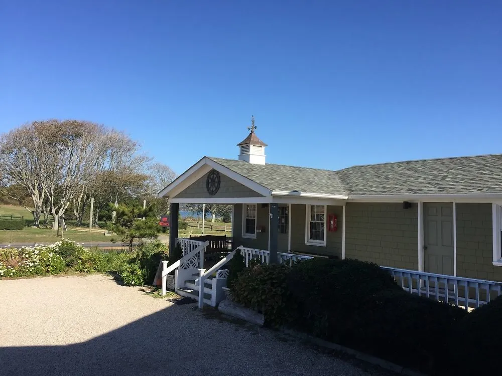 Hero Club Montauk