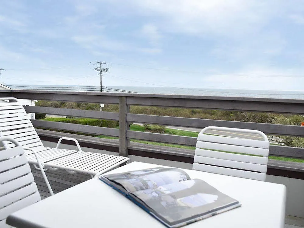 Beachcomber At Hotel Montauk