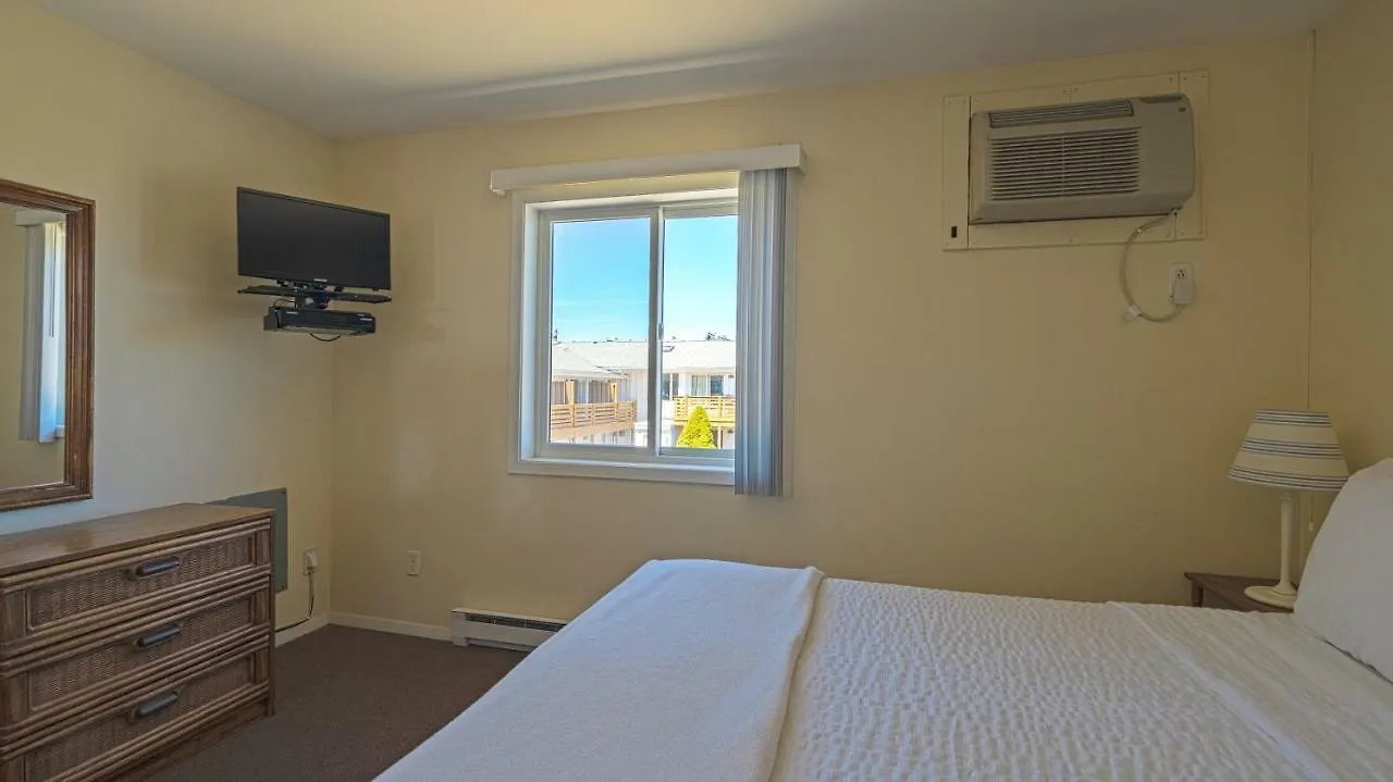 Oceanside 3* Montauk