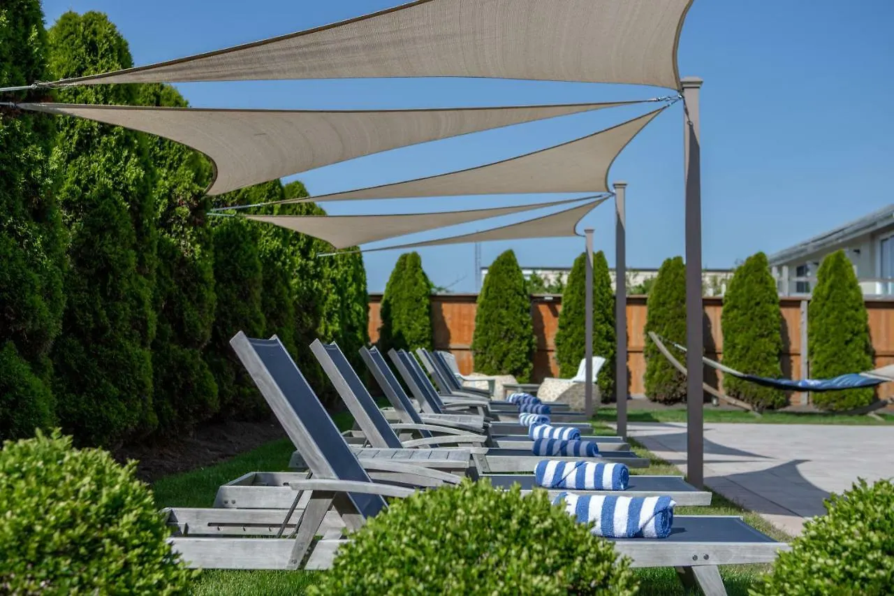 The Ocean 3* Montauk