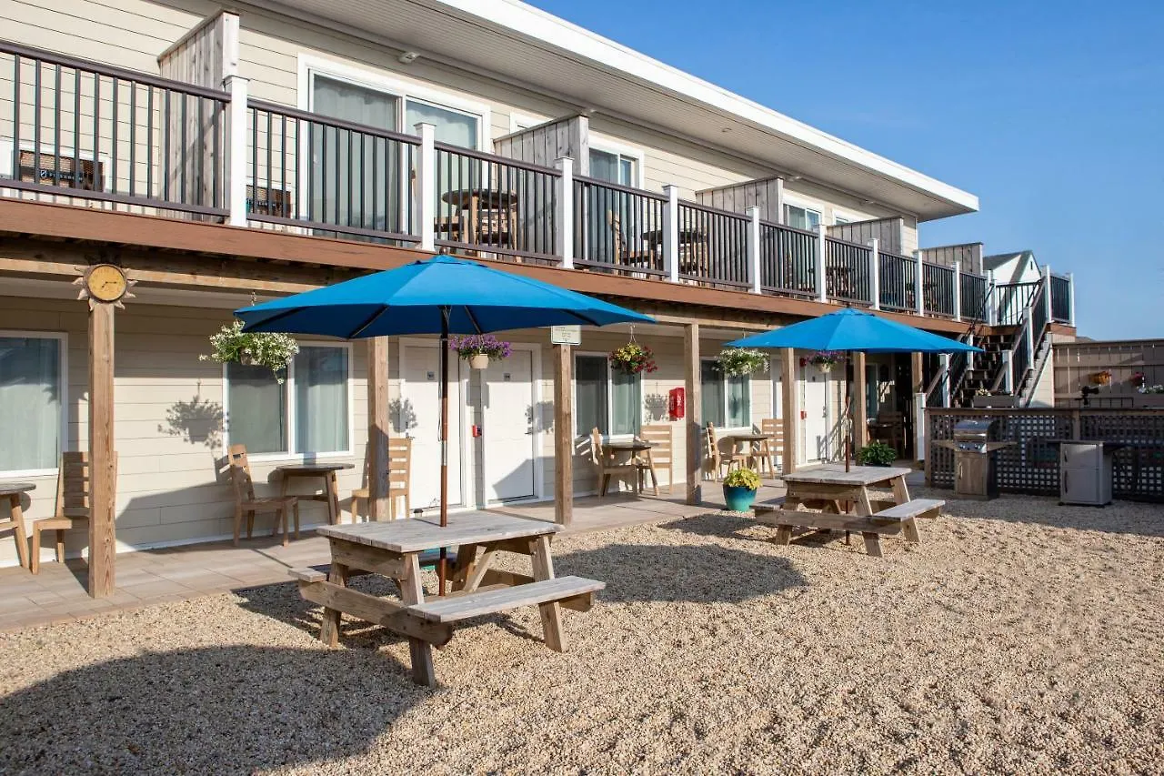 Aqualina 3*