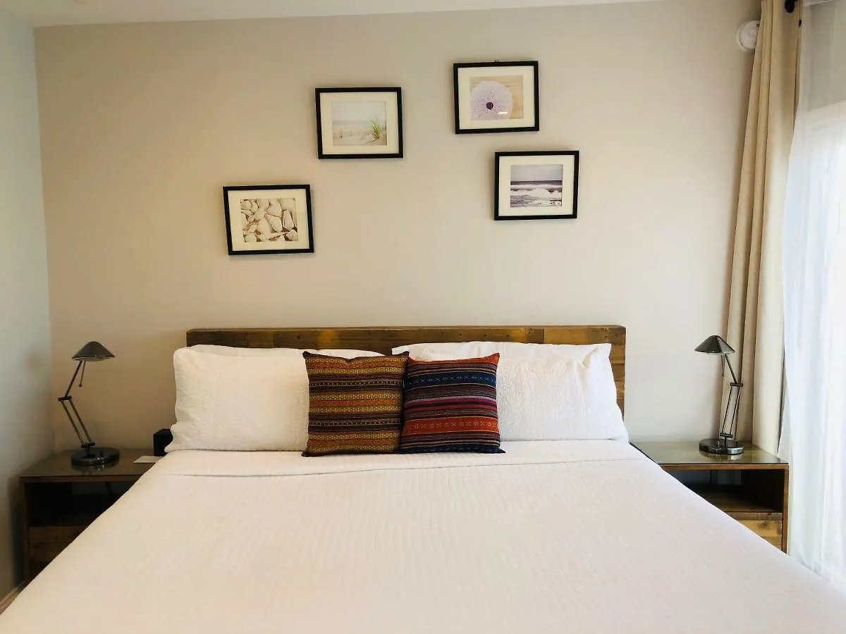 Aqualina Motel