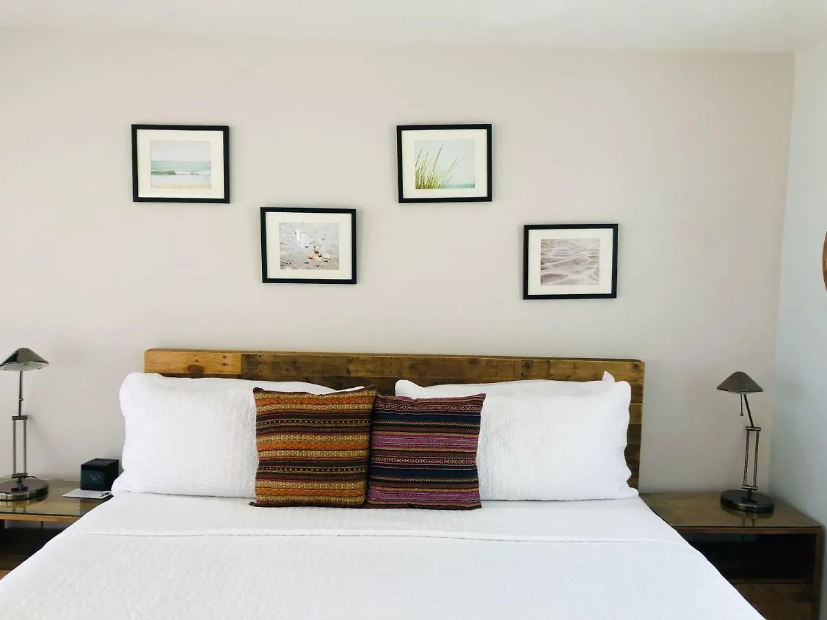 Aqualina Motel