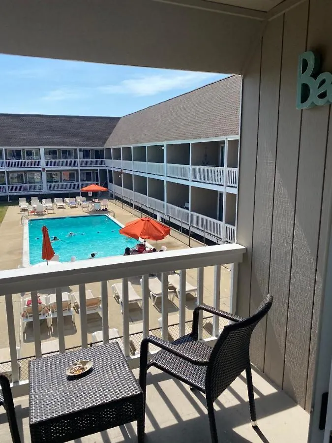 In Royal Atlantic Beach *