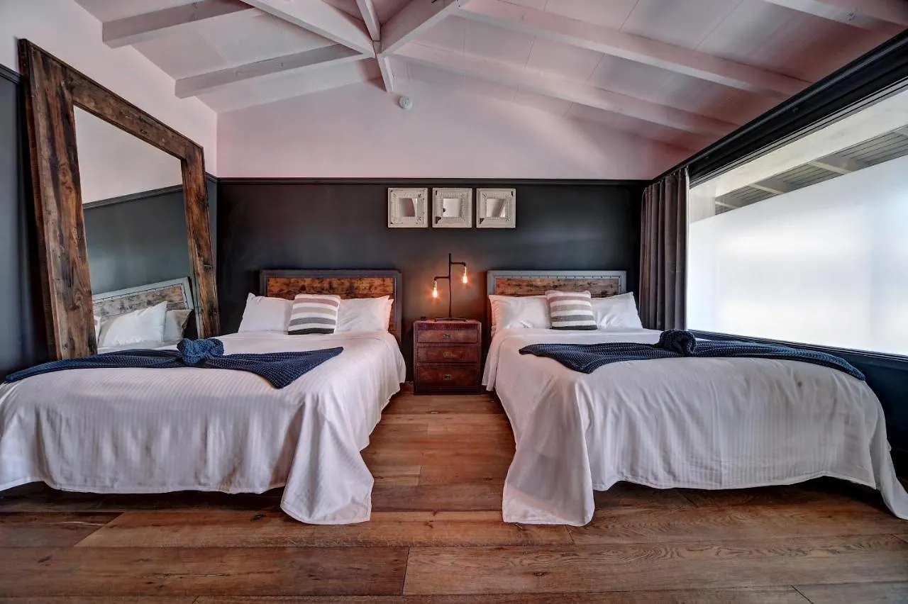 Hotel The Beach House 5*