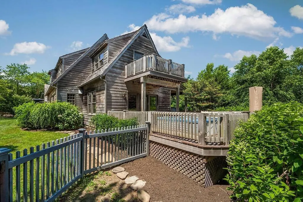 4br 3ba Hot Tub Media Weekly Rates Villa Montauk