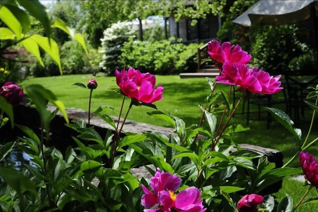 4br 3ba Hot Tub Media Weekly Rates Villa Montauk
