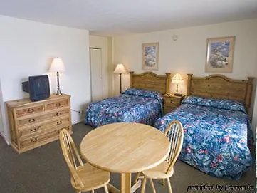 A Wave - 3* Montauk