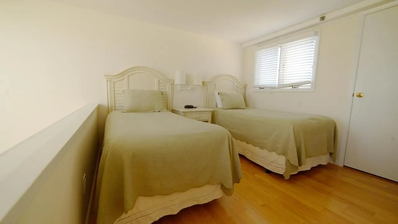 Resort Windward Shores 3*